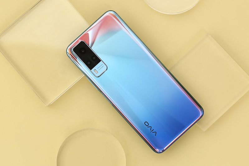 Vivo Y53s sở hữu một vẻ ngoài cứng cáp và sang trọng